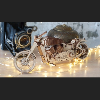 Motocykl VM-02 - UGEARS